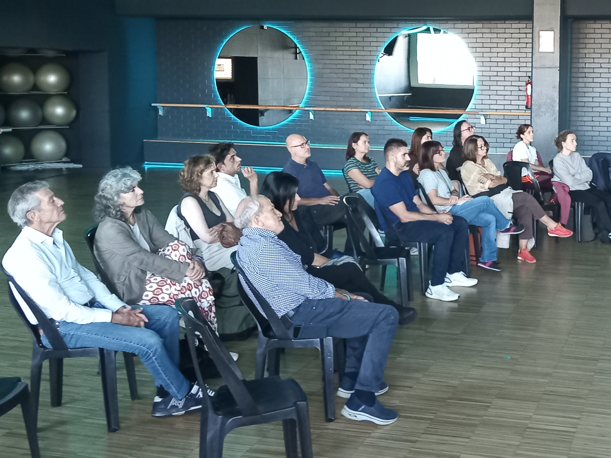 nova-icaria-promocio-esportiva-vila-olimpica-poblenou-presentacio-2026-27-01webp